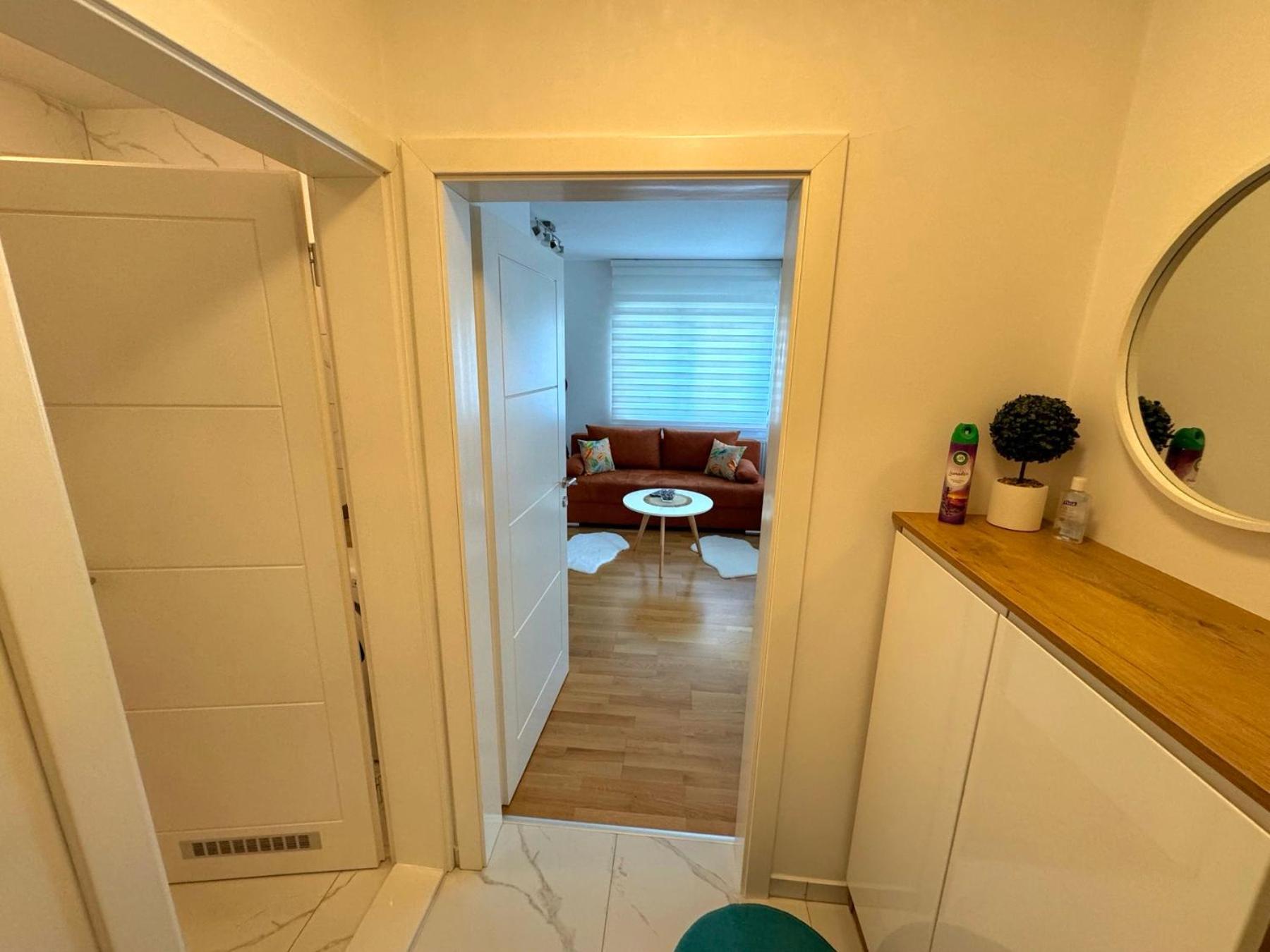 Afrika Apartment Брчко Экстерьер фото